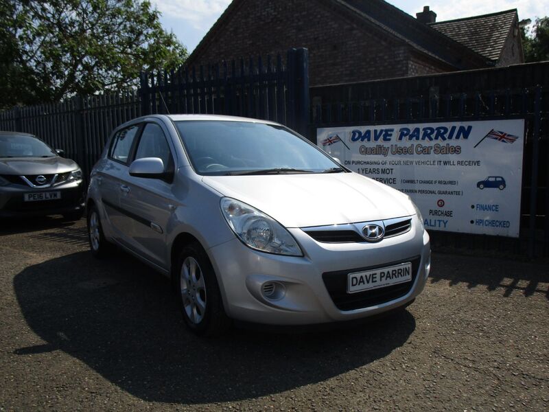 Used HYUNDAI I20 2009 Silver in Wisbech, Cambridgeshire Dave Parrin